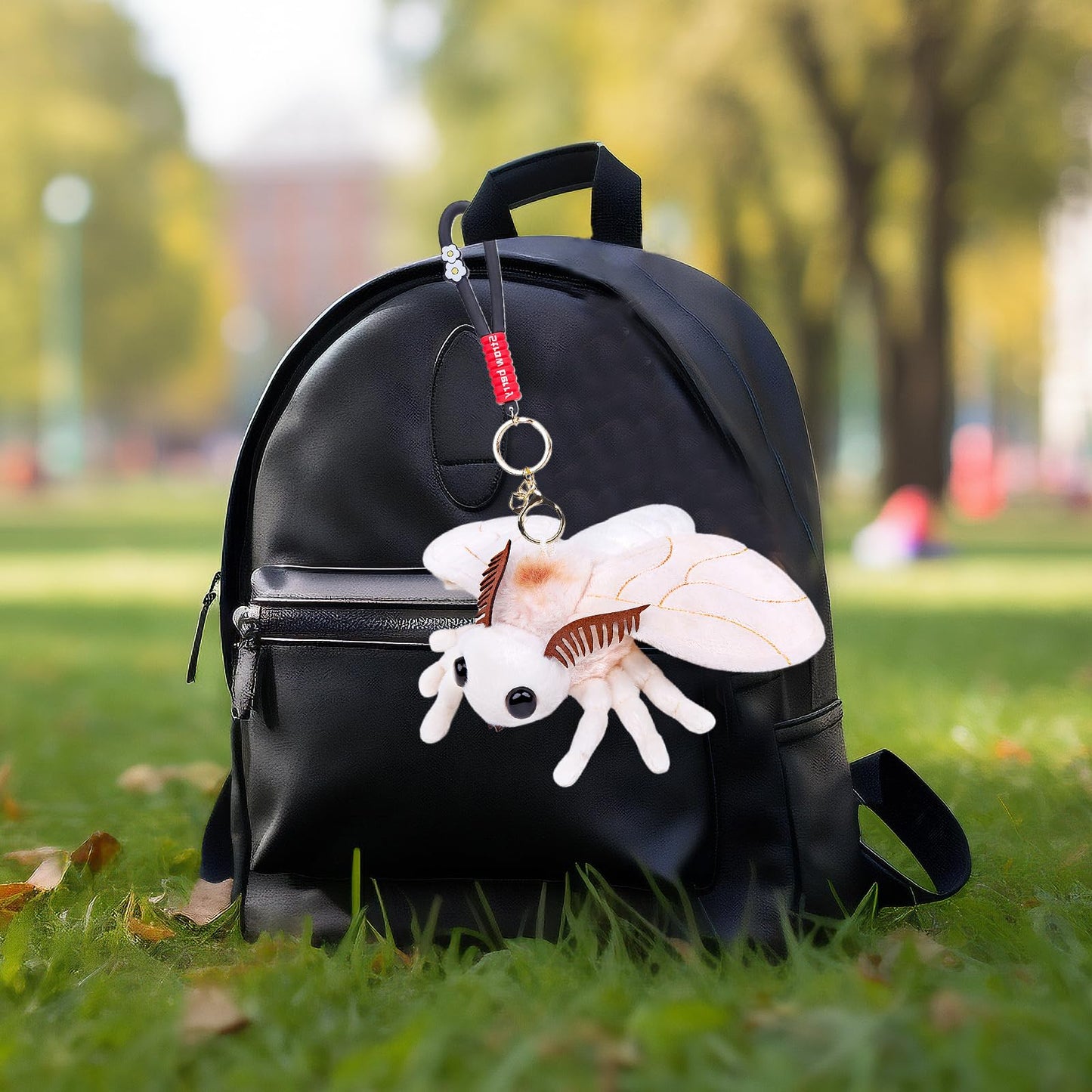 Little Silk Moth Plush Toy - Realistic Silk Moths Stuffed Animal Keychain Toys, Cute Plushie Figure as Gift for Your Friends