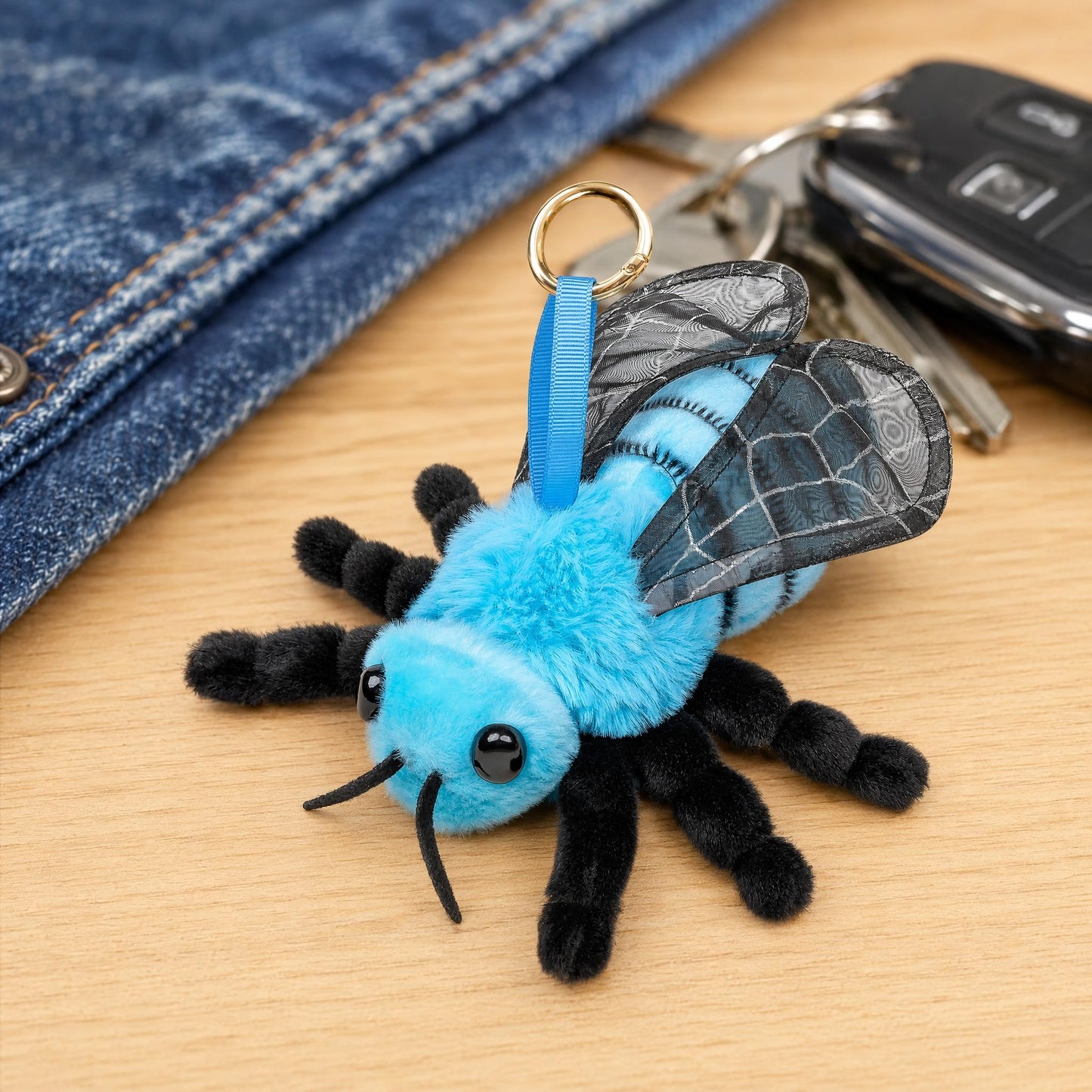 Bee Plush Keychain Toy - Realistic Bee Stuffed Animals Keyring Pendant, Cute Bee Plushie Toys for Backpack Handbag Charms